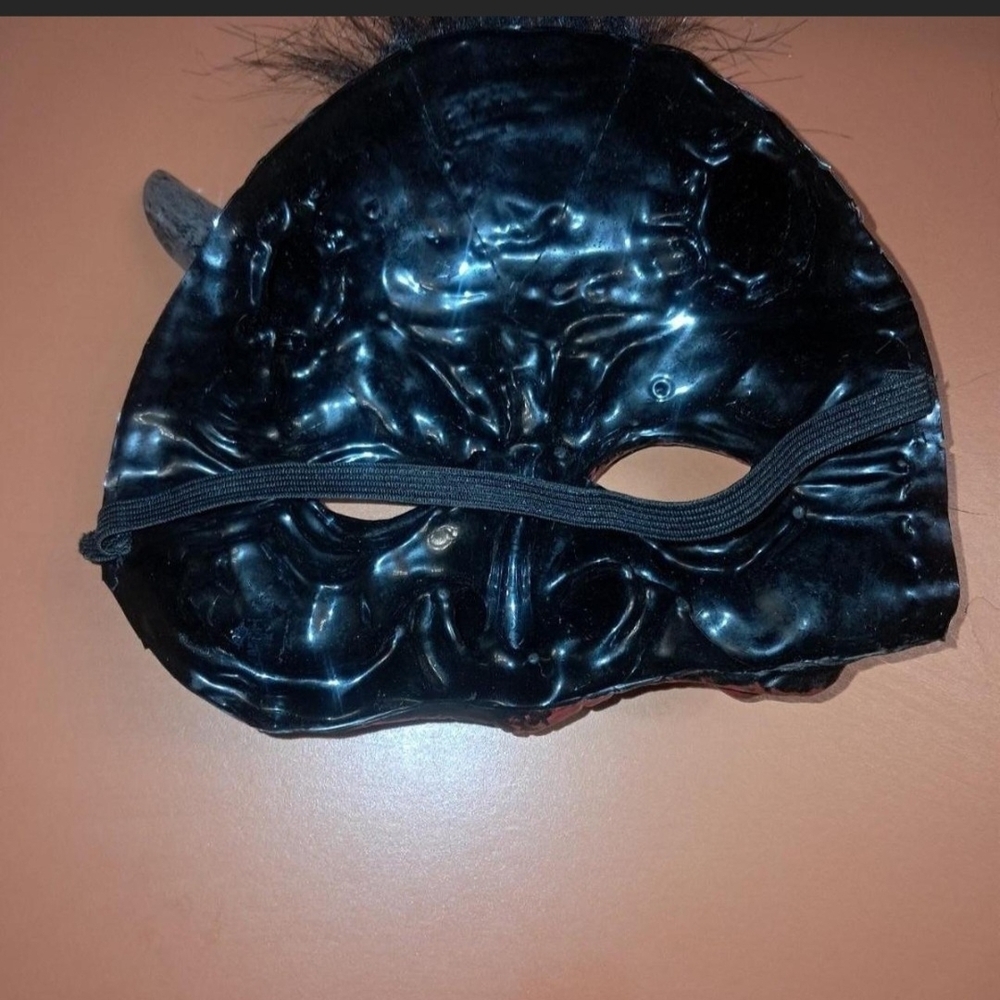 Red Devil Face Mask - Picture 2 of 2